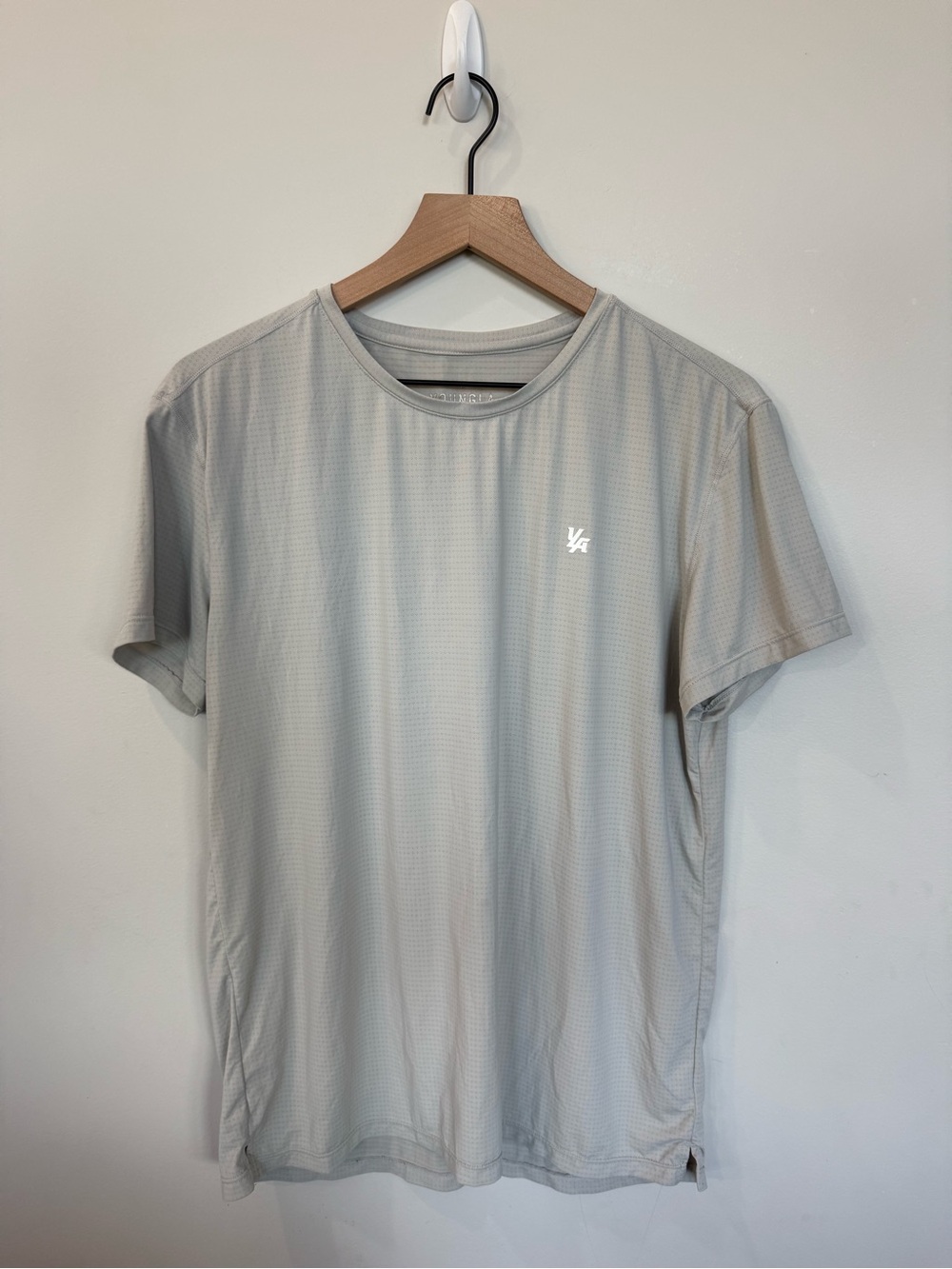 YoungLA Performance Tee Gray Large Athletic Workout Training Shirt
